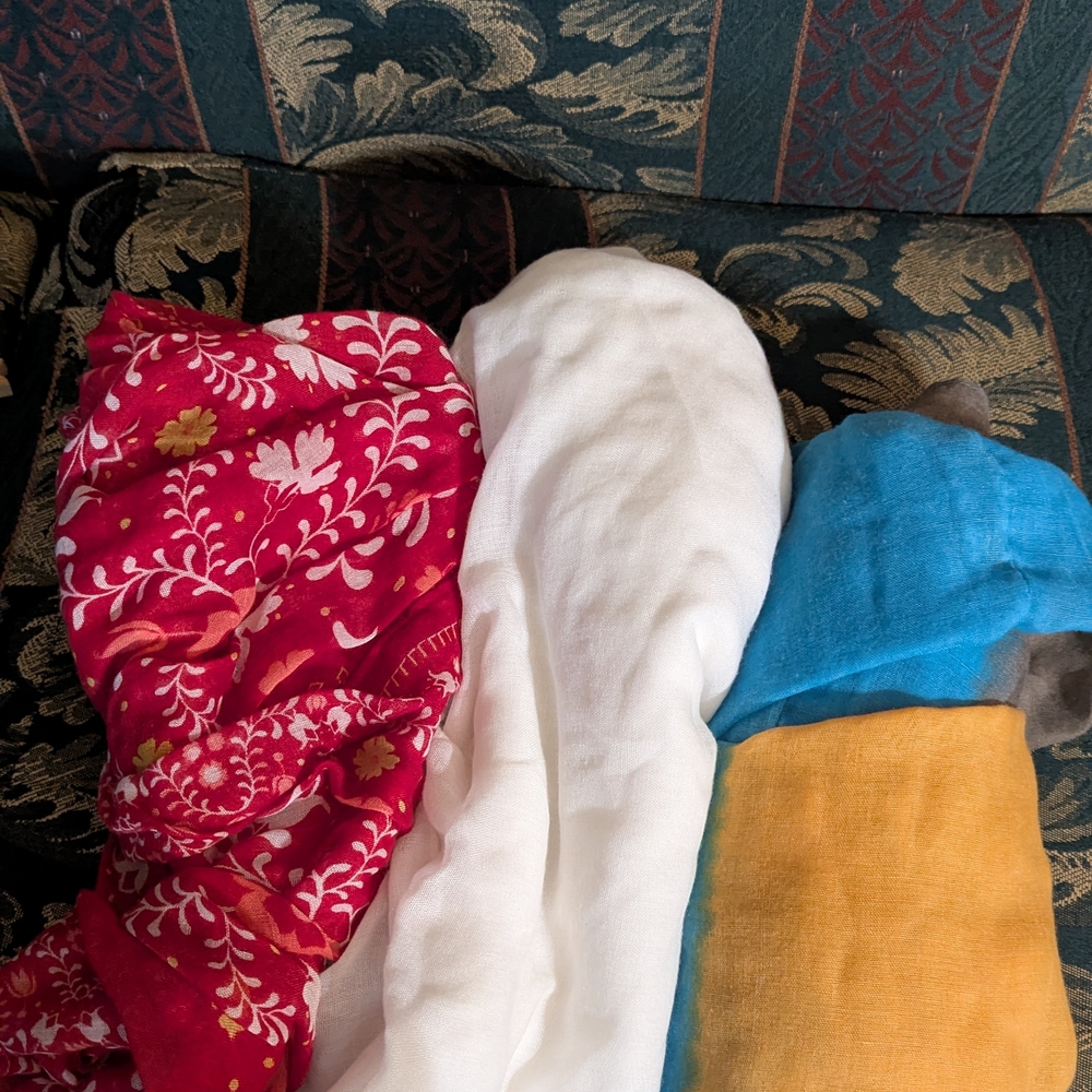 lightweight infinity scarves set of three